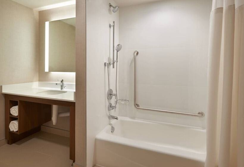 Отель Residence Inn By Marriott Toronto Mississauga Southwest