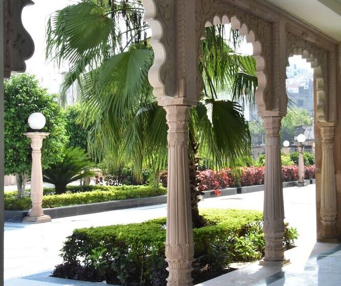 فندق Shree Vallabh Vilas Lords Plaza Nathdwara   Pure Veg