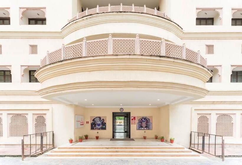 فندق Shree Vallabh Vilas Lords Plaza Nathdwara   Pure Veg