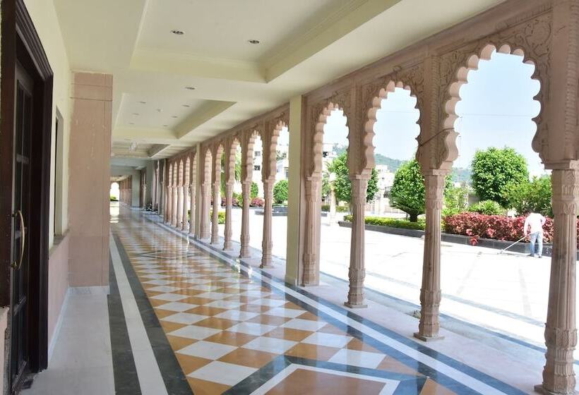 فندق Shree Vallabh Vilas Lords Plaza Nathdwara   Pure Veg