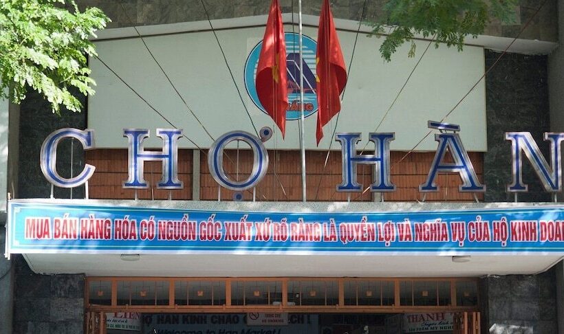 Sofiana My Khe Hotel & Spa  Rooftop Pool Bar