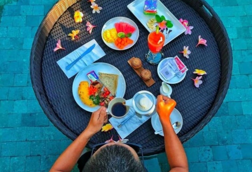 Sofiana My Khe Hotel & Spa  Rooftop Pool Bar