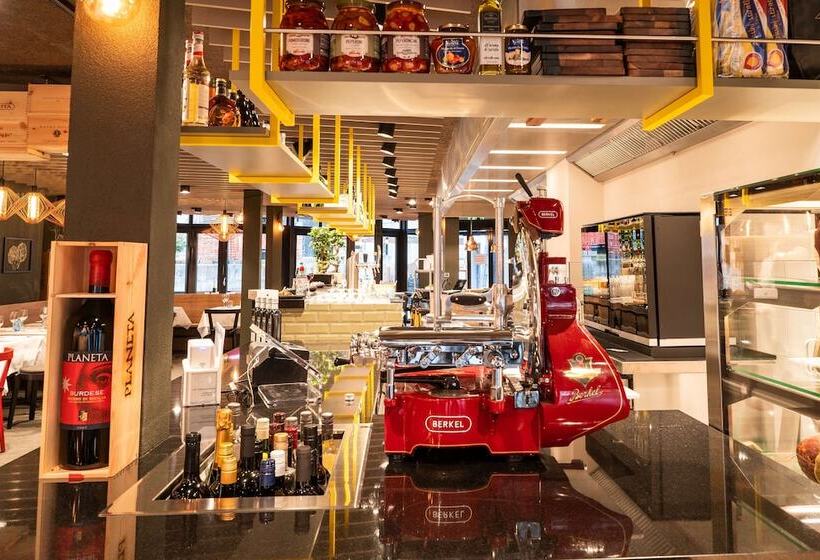 فندق Stockalperhof