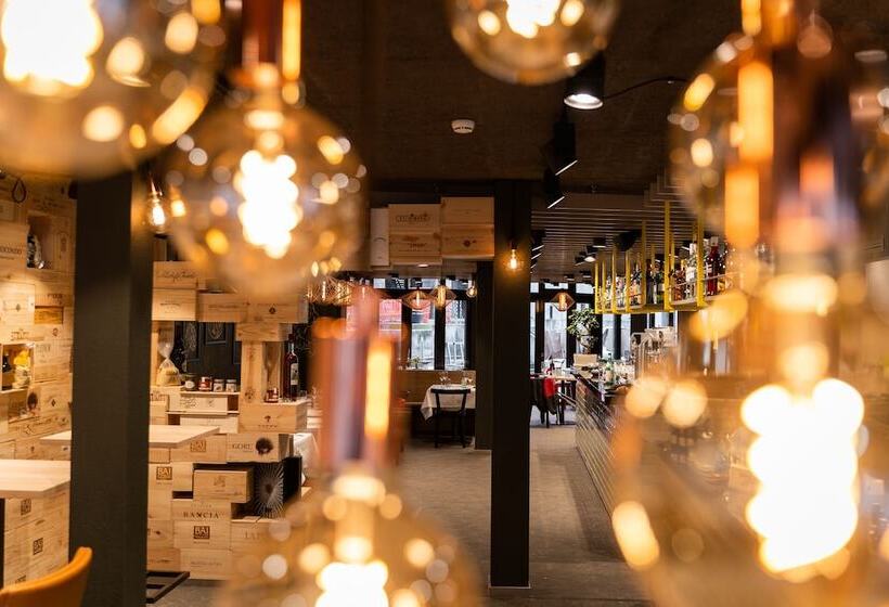 فندق Stockalperhof