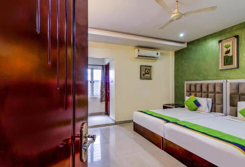 Отель Treebo Trend M V Boutique