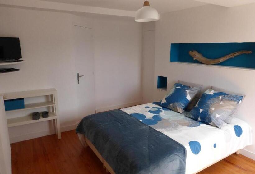 ベッドアンドブレックファースト La Charretterie