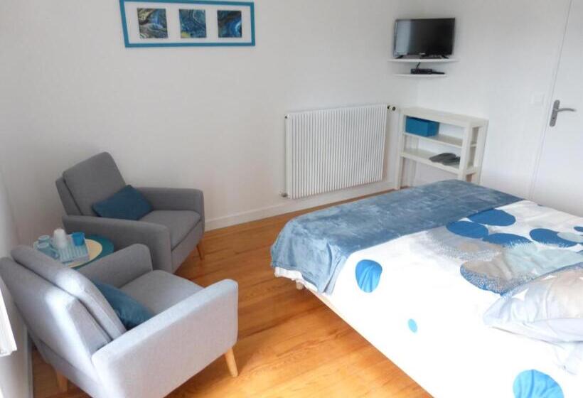 ベッドアンドブレックファースト La Charretterie