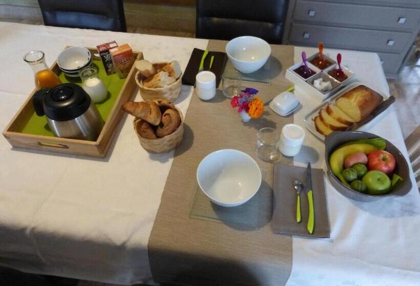 ベッドアンドブレックファースト La Charretterie