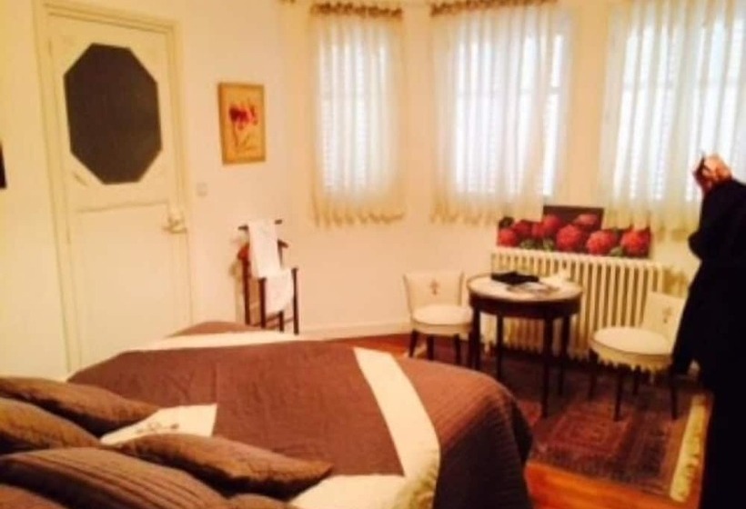 צימר La Poignardière