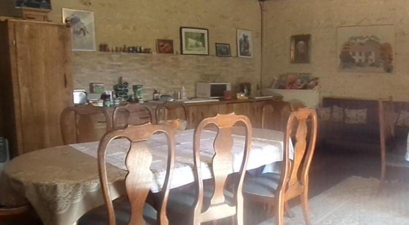 مبيت وإفطار La Roseraie