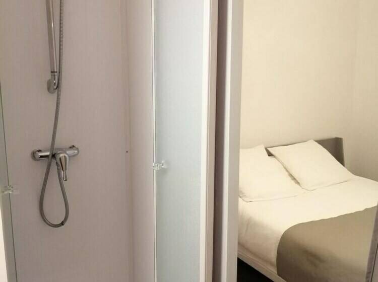 ホテル Auberge Saint Christophe