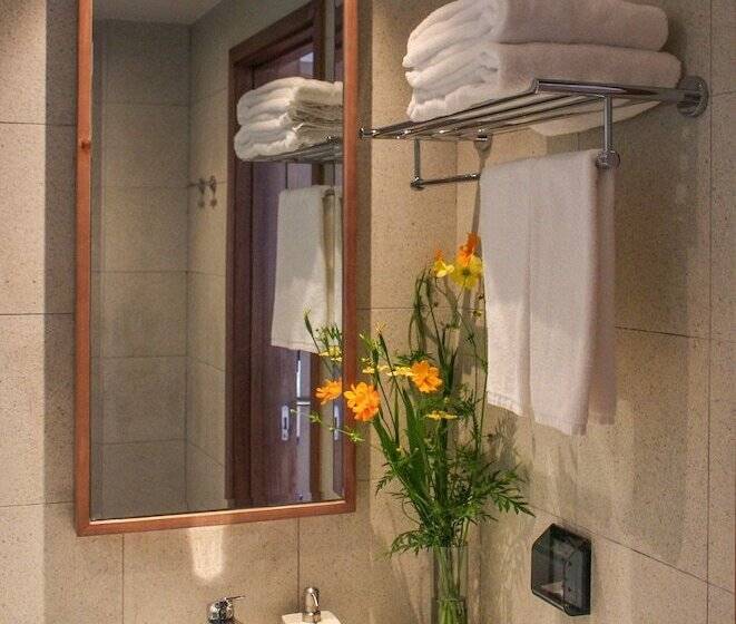 هتل Minera Hot Springs Binh Chau