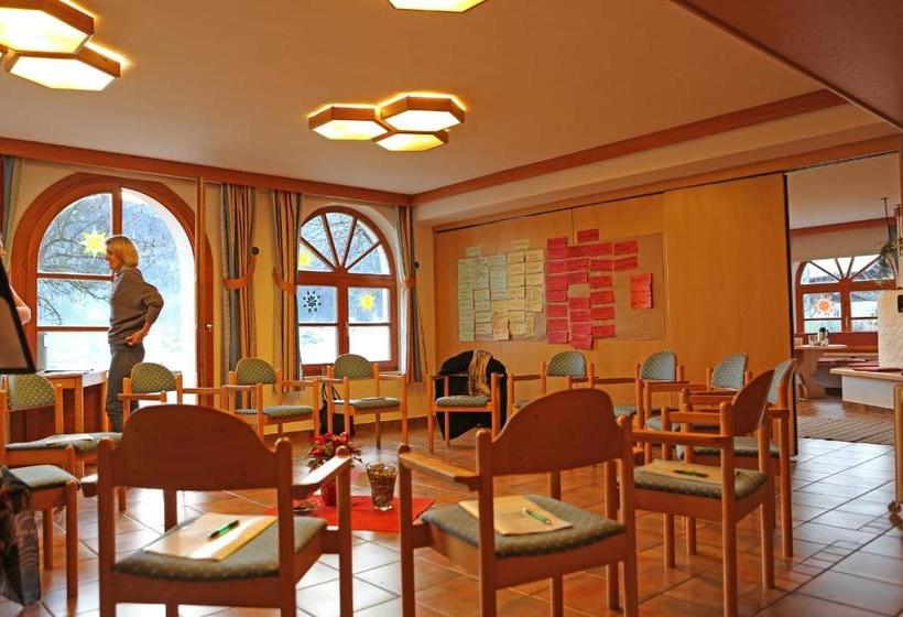 فندق Haus Der Begegnung