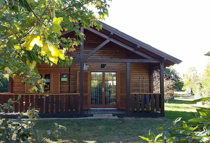 Отель Les Chalets De Fiolles