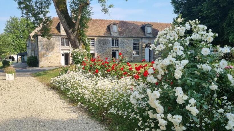 펜션 Chambres D'hôtes Château De Martragny