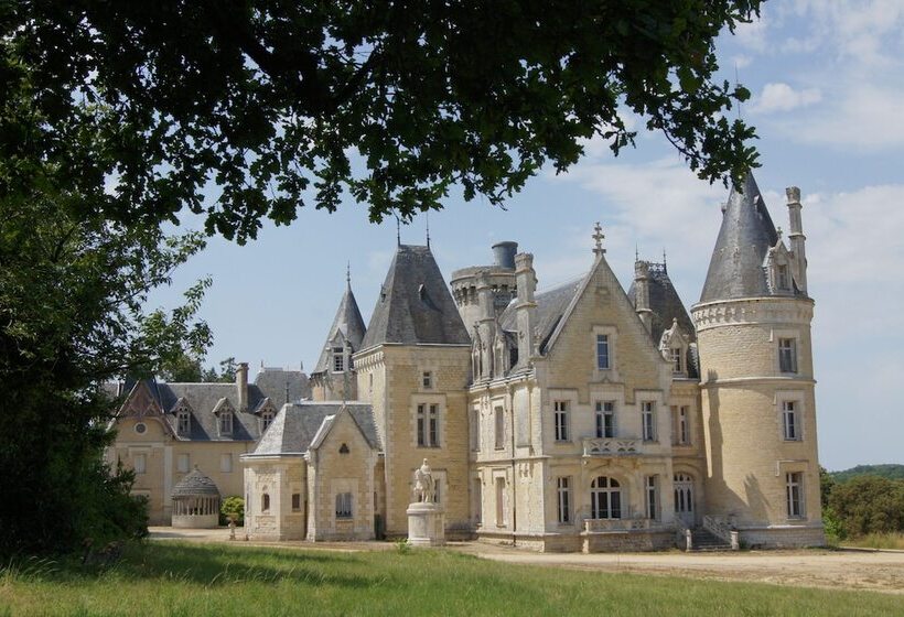 ペンション Château Des Chevaliers De Londigny