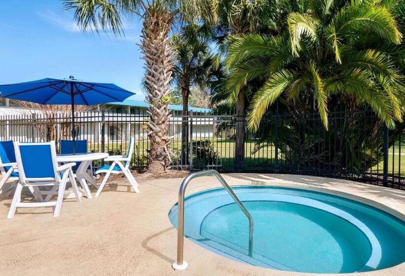 فندق Baymont By Wyndham Daytona Beach   Intl Speedway