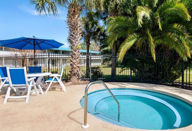 فندق Baymont By Wyndham Daytona Beach   Intl Speedway