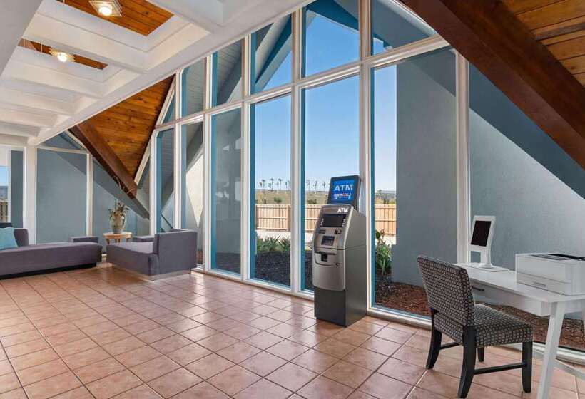 فندق Baymont By Wyndham Daytona Beach   Intl Speedway