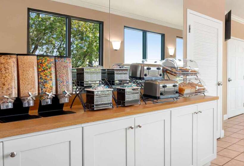 فندق Baymont By Wyndham Daytona Beach   Intl Speedway