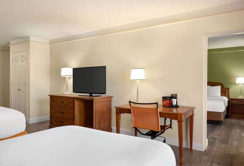 فندق Baymont By Wyndham Daytona Beach   Intl Speedway