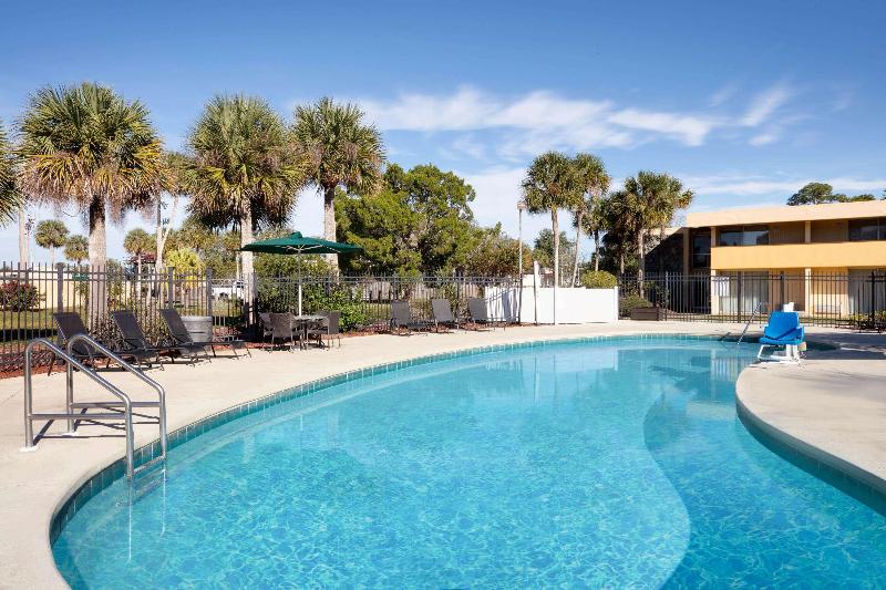 فندق Baymont By Wyndham Daytona Beach   Intl Speedway