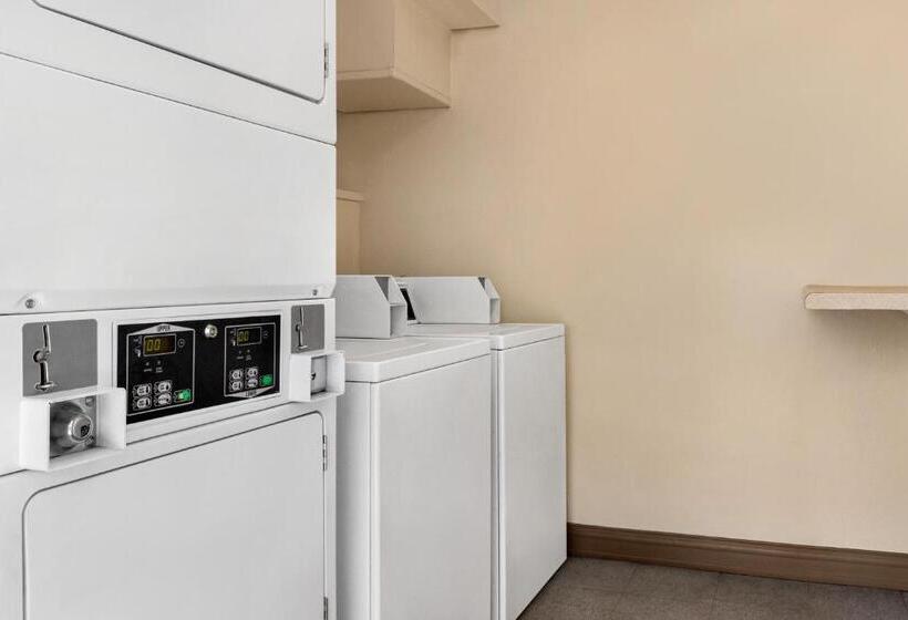 فندق Baymont By Wyndham Daytona Beach   Intl Speedway