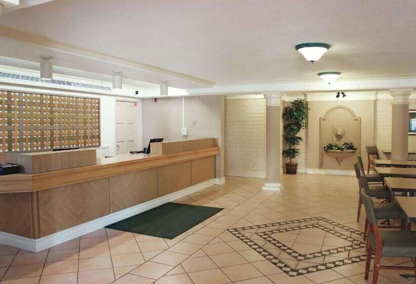 فندق Baymont By Wyndham Houston La Porte