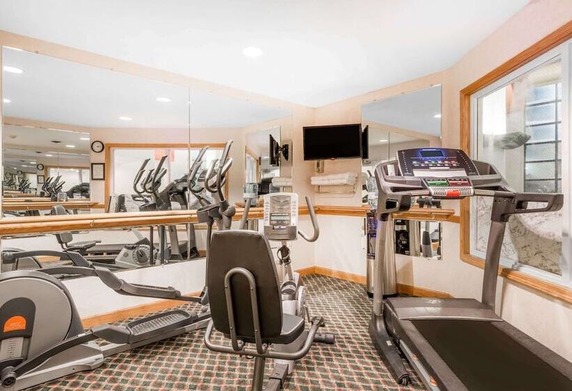 فندق Baymont By Wyndham Plainfield/ Indianapolis Arpt Area