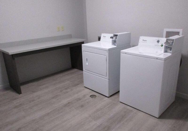 فندق Best Western Los Alamitos Inn & Suites