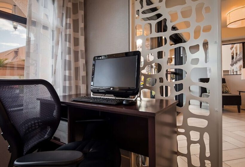 فندق Best Western Los Alamitos Inn & Suites