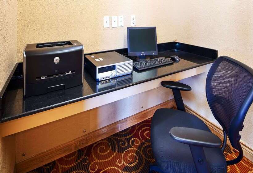 فندق Best Western Martinsville Inn