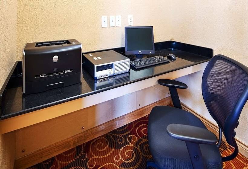 فندق Best Western Martinsville Inn