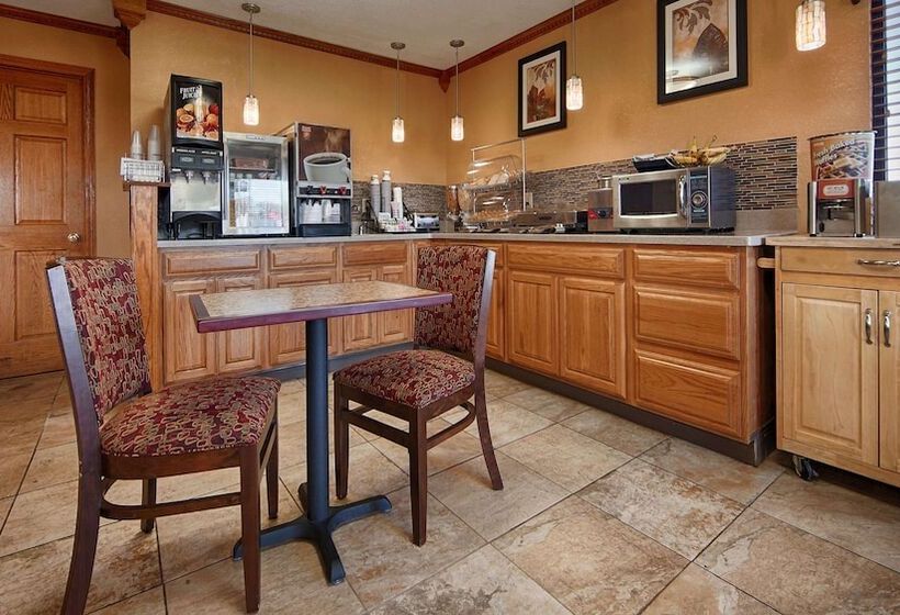 فندق Best Western Martinsville Inn