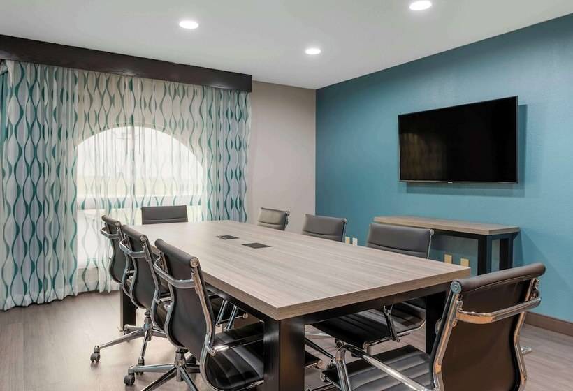 فندق Best Western Plus Greenwood Indy South Inn