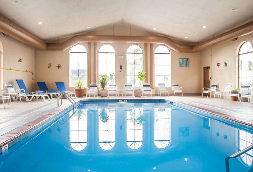 בית מלון כפרי Comfort Inn Bourbonnais Near I57