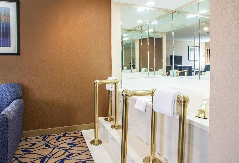 בית מלון כפרי Comfort Inn Bourbonnais Near I57