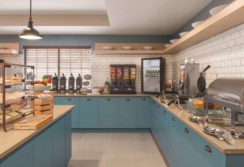 فندق Country Inn & Suites By Radisson, Chicago Hoffman