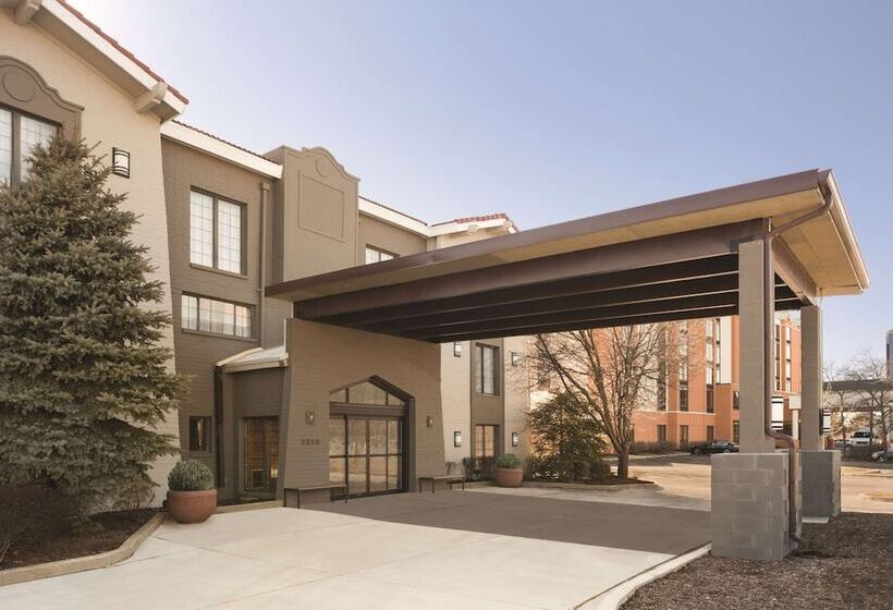 فندق Country Inn & Suites By Radisson, Chicago Hoffman