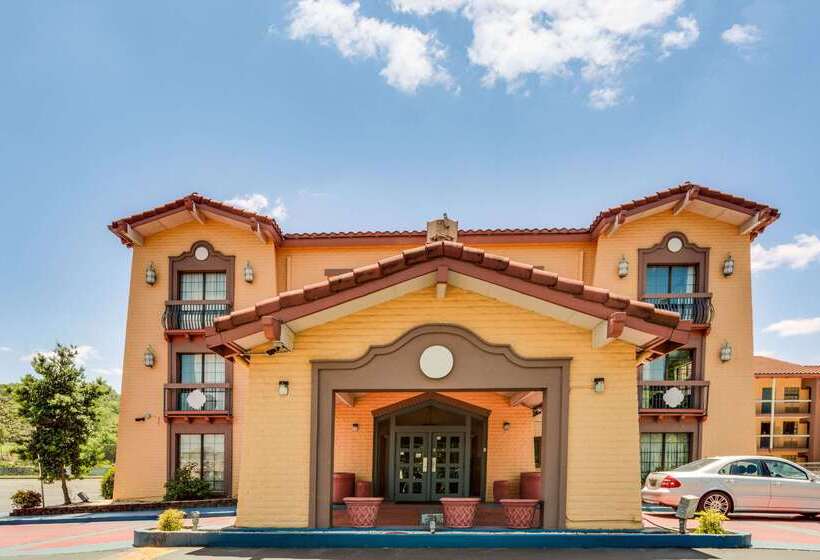 هتل Days Inn By Wyndham Birmingham/west