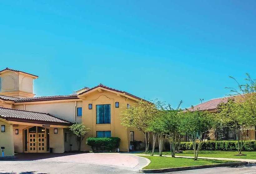 فندق Days Inn By Wyndham Sulphur West