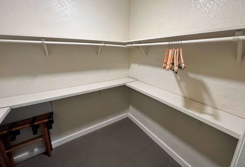 فندق Days Inn By Wyndham Sulphur West