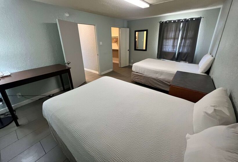 فندق Days Inn By Wyndham Sulphur West