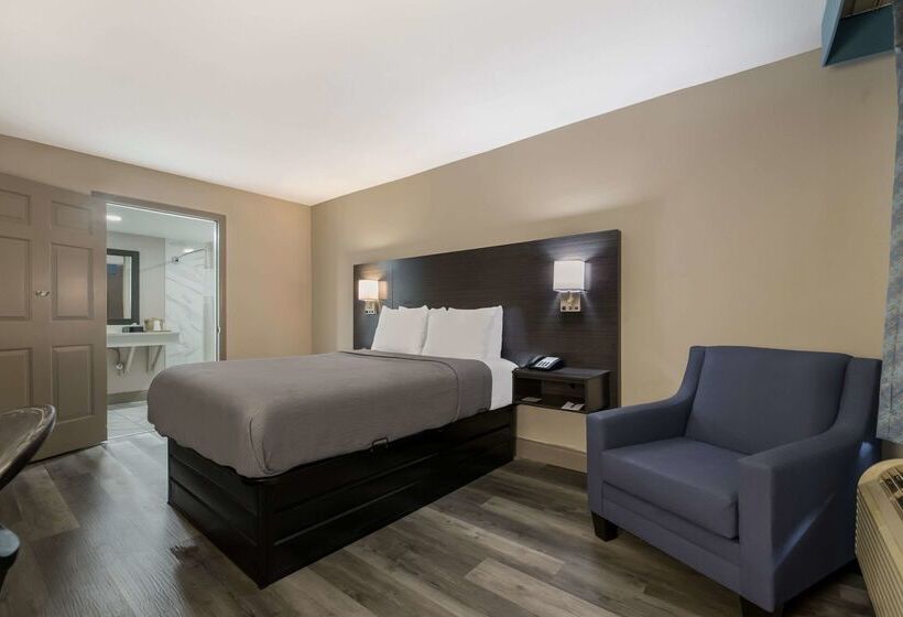 Отель Quality Inn & Suites Altamonte Springs Orlando North