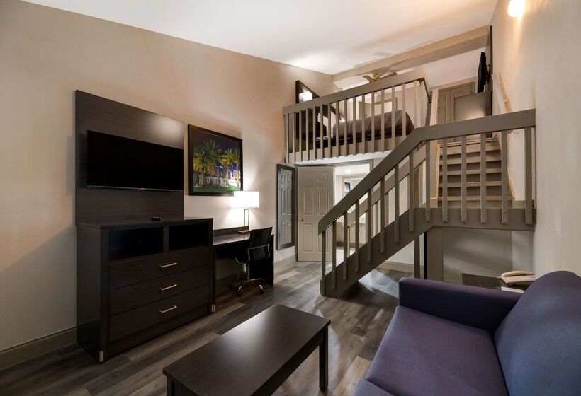 Отель Quality Inn & Suites Altamonte Springs Orlando North