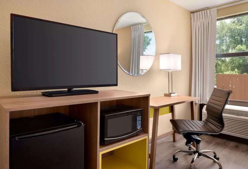 فندق Days Inn & Suites By Wyndham Merrillville