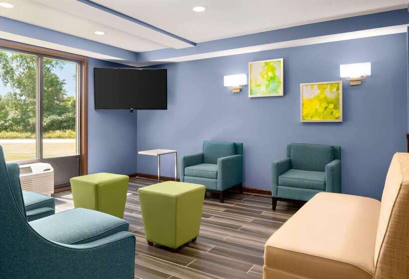 فندق Days Inn & Suites By Wyndham Merrillville