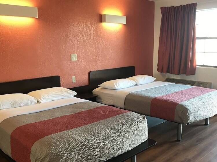 فندق Econo Lodge