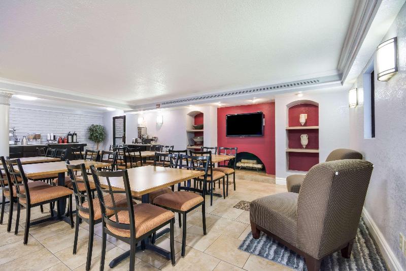 فندق Econo Lodge