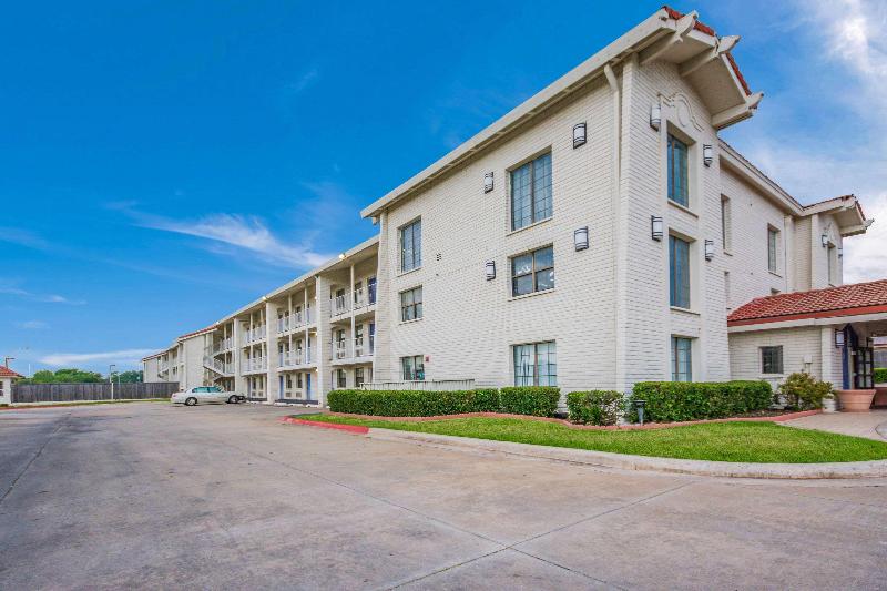 فندق Econo Lodge